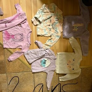 Pyjamas et chandail pekkle